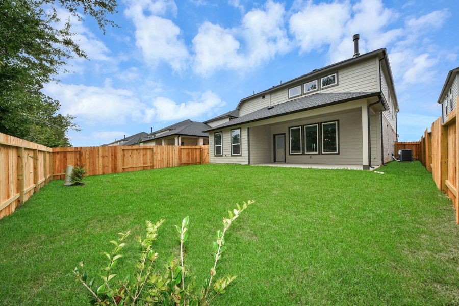 Explore the expansive backyard with its inviting covered patio—a perfect blend of space for the kids to play and adults to unwind. Ideal for creating your outdoor oasis, this backyard accommodates patio furniture, a BBQ pit, and endless possibilities for leisure and entertainment. Explore the expansive backyard with its inviting covered patio—a perfect blend of space for the kids to play and adults to unwind. Ideal for creating your outdoor oasis, this backyard accommodates patio furniture, a BBQ pit, and endless possibilities for leisure and entertainment.