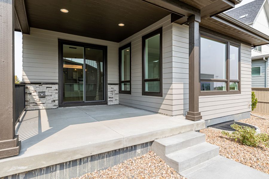 Image 43 of a home in West Grange.