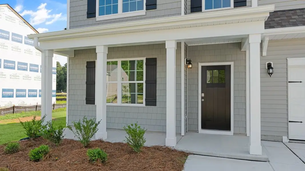 Exterior details and patio area of a home in North Gate, Vass (Image 3).