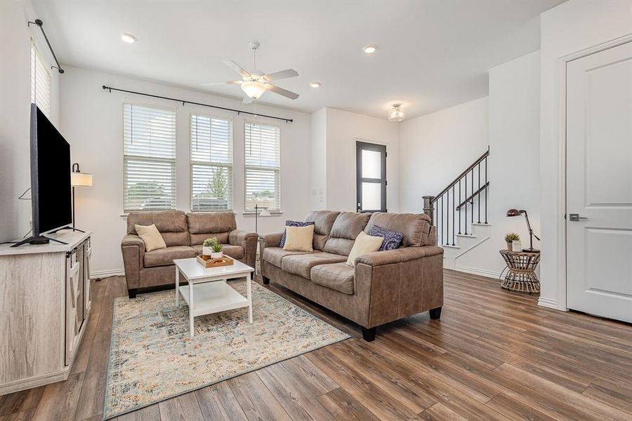 Furnished interior view inside a new home in , Dallas (Image 3). Furnished interior view inside a new home in , Dallas (Image 3).