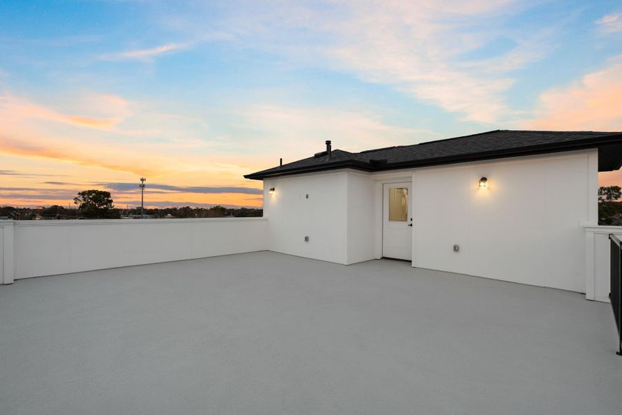 Exterior details and patio area of a home in , Houston (Image 27).