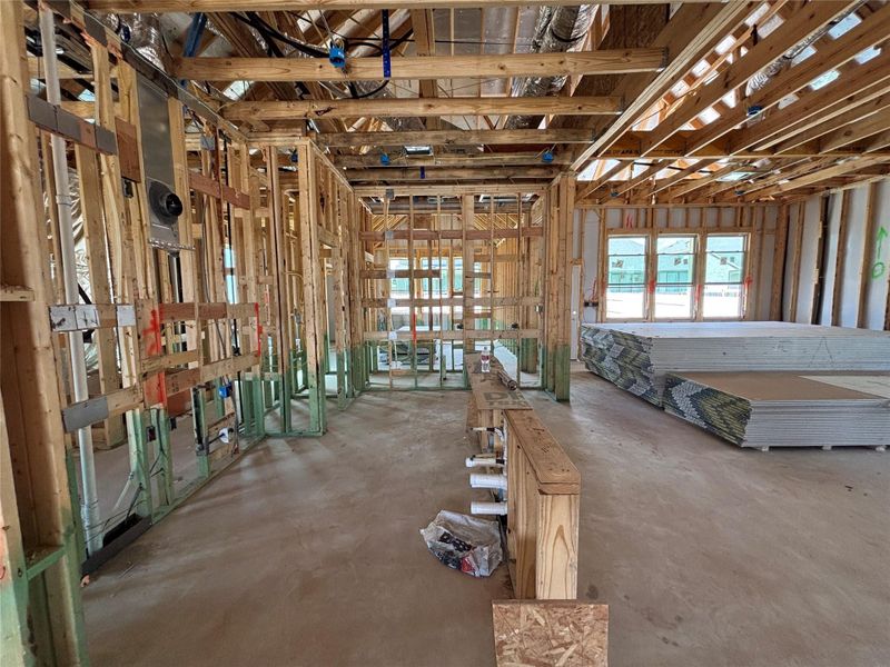 Spacious, unfurnished interior of a new home in Berry Creek Highlands, Georgetown (Image 12).