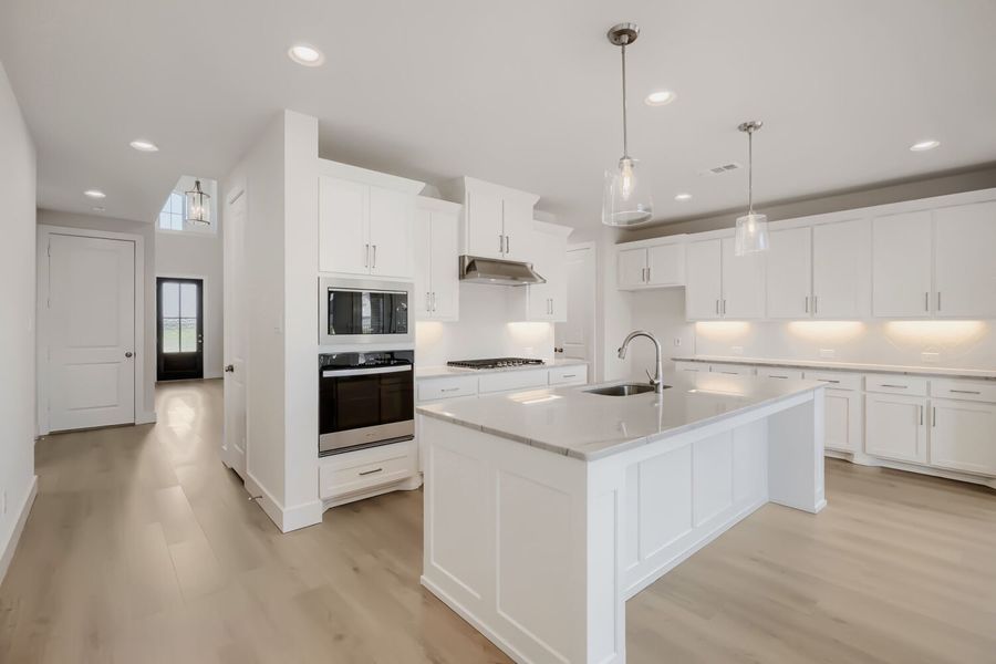 2216 Ten Mile - Kitchen 2216 Ten Mile - Kitchen