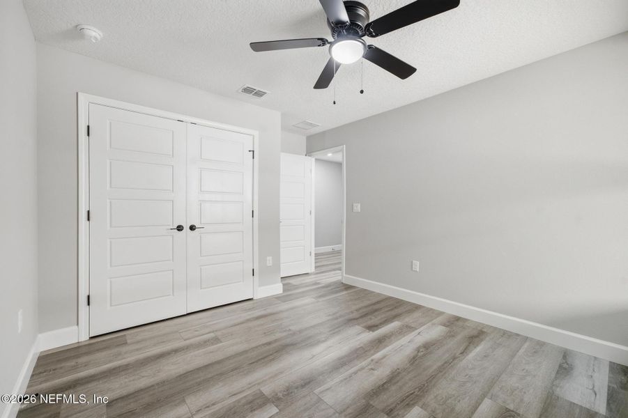 Spacious, unfurnished interior of a new home in , Jacksonville (Image 27).