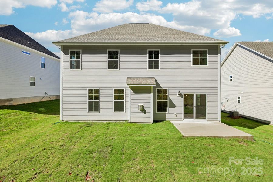 Exterior details and patio area of a home in Falls Cove, Troutman (Image 4).