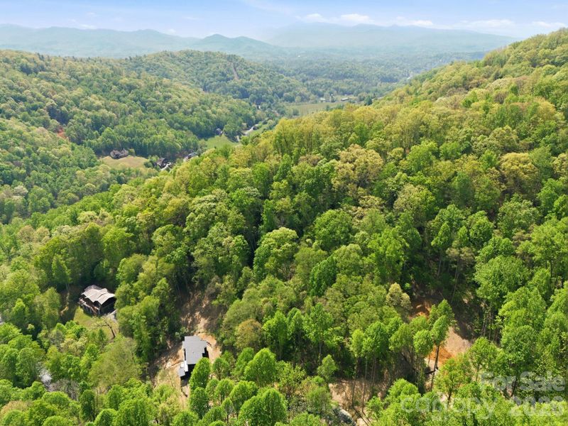 Natural landscape and outdoor views near in Mars Hill (Image 15). Natural landscape and outdoor views near in Mars Hill (Image 15).