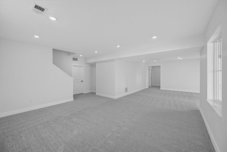Spacious, unfurnished interior of a new home in Macanta, Castle Rock (Image 25).