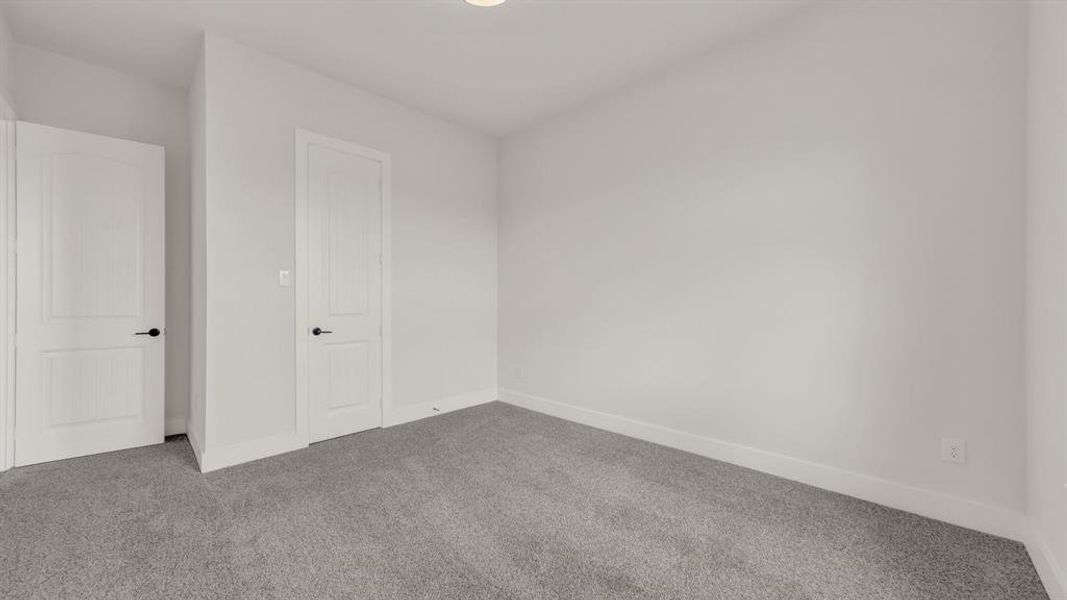 Spacious, unfurnished interior of a new home in Woodland Lakes Estates, Weatherford (Image 38).