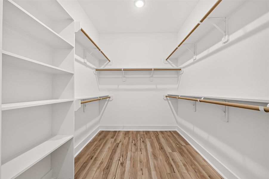 Spacious, unfurnished interior of a new home in , Houston (Image 36).