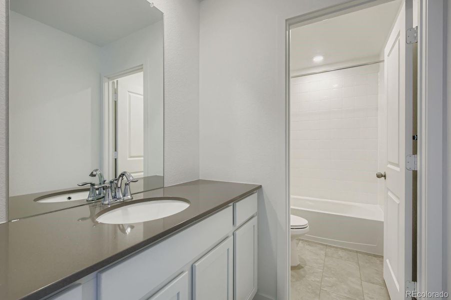 Image 13 of a home in Riano Ridge. Image 13 of a home in Riano Ridge.