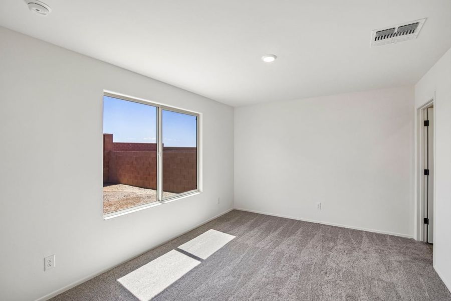 Spacious, unfurnished interior of a new home in Mandarina Reserve, Marana (Image 13). Spacious, unfurnished interior of a new home in Mandarina Reserve, Marana (Image 13).