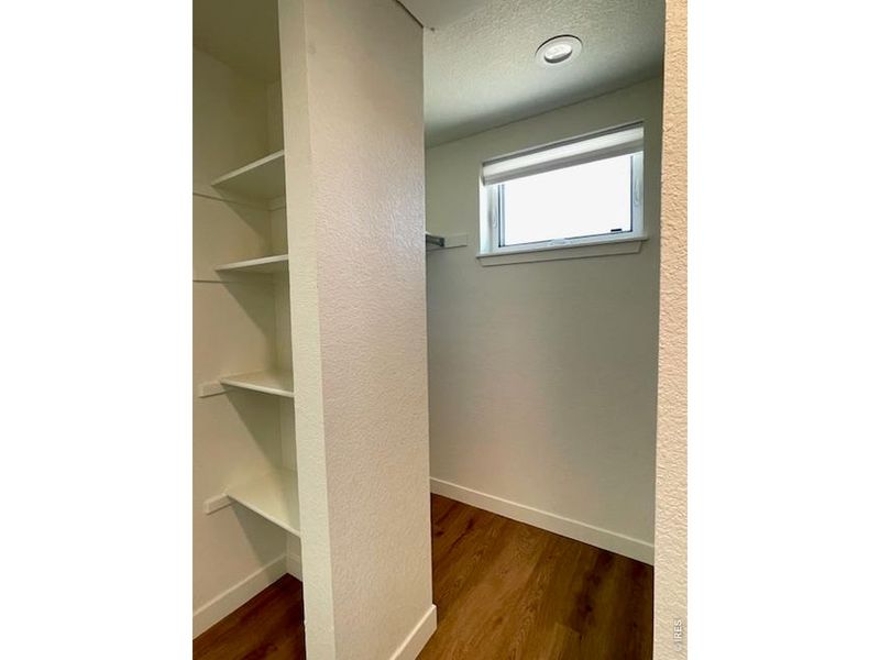 Spacious, unfurnished interior of a new home in , Boulder (Image 17).