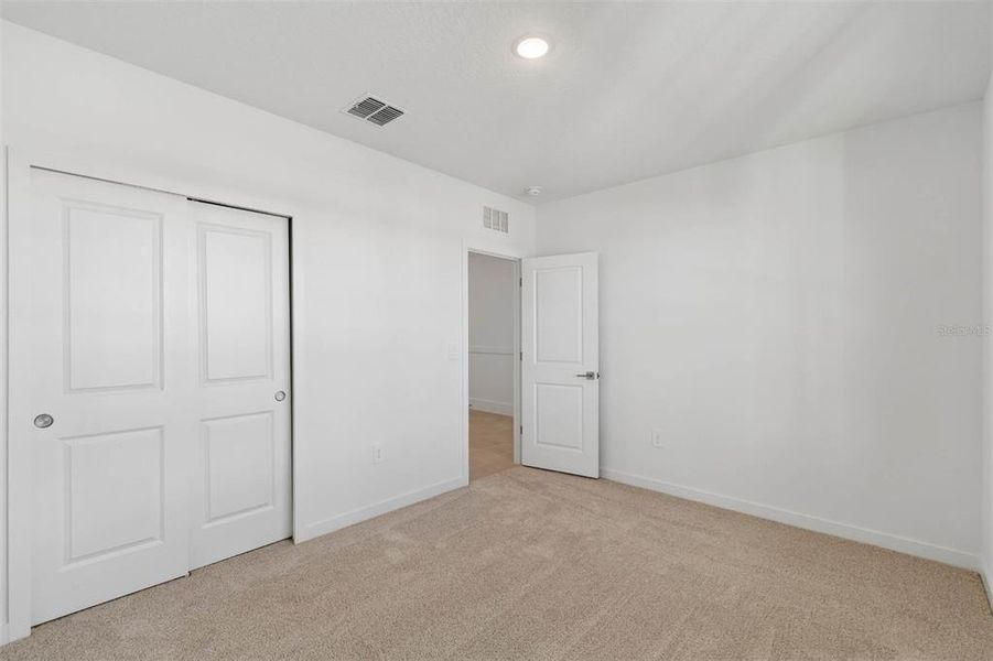 Spacious, unfurnished interior of a new home in Aspire at Canter Creek, Davenport (Image 16).