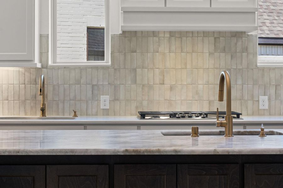 Furnished interior view inside a new home in Riceland 70', Mont Belvieu (Image 11).