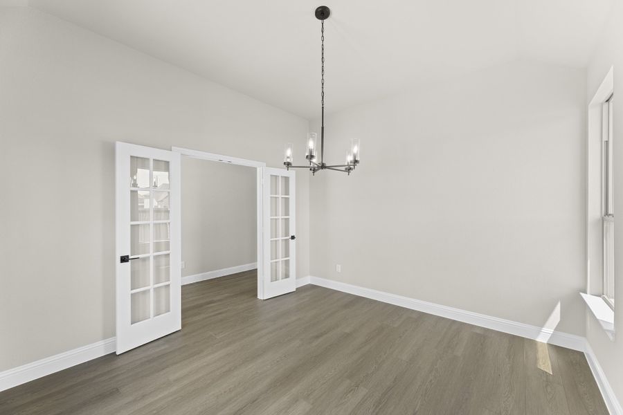 Spacious, unfurnished interior of a new home in Lovers Landing, Forney (Image 25).