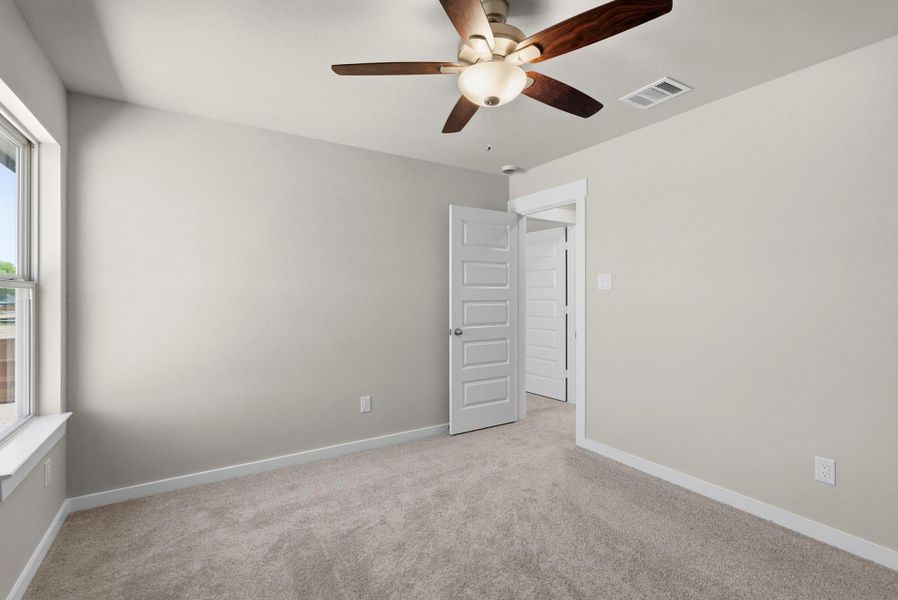Spacious, unfurnished interior of a new home in Trinity Grove, Spring (Image 19).