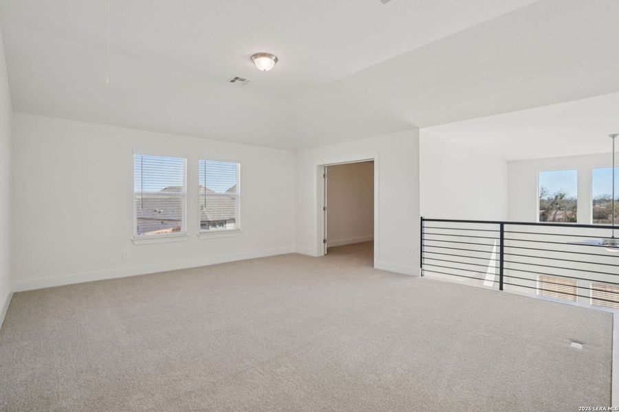 Spacious, unfurnished interior of a new home in Carmel Ranch, Schertz (Image 28). Spacious, unfurnished interior of a new home in Carmel Ranch, Schertz (Image 28).