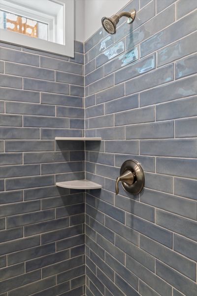 Representative interior finishes for a home built from the The Ellery by RobuckHomes in Baylee Ridge, Selma (Image 73).