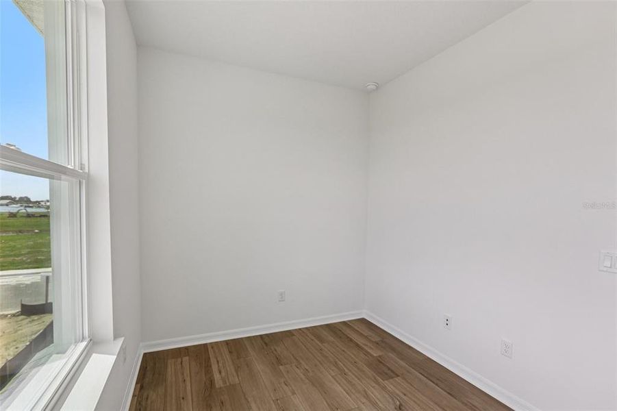 Spacious, unfurnished interior of a new home in Isla Mirada, San Antonio (Image 20).