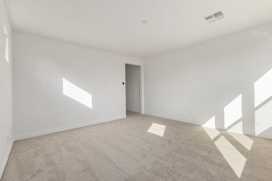 Spacious, unfurnished interior of a new home in Miravida, Surprise (Image 13).