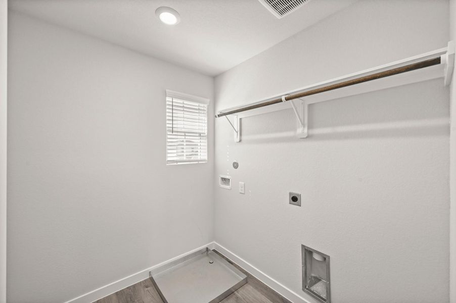 Spacious, unfurnished interior of a new home in Northpark South, Porter (Image 27). Spacious, unfurnished interior of a new home in Northpark South, Porter (Image 27).