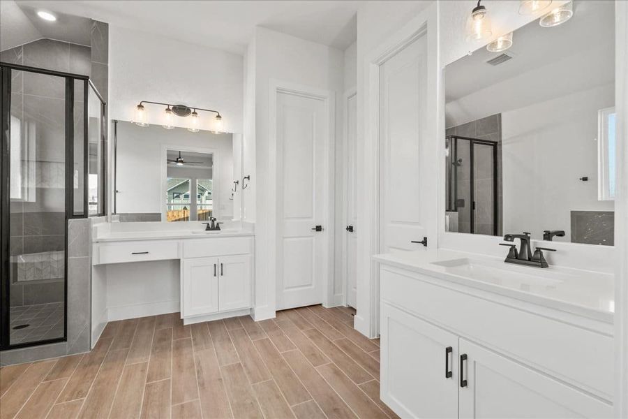 Furnished interior view inside a new home in Village at Three Oaks, Seguin (Image 12). Furnished interior view inside a new home in Village at Three Oaks, Seguin (Image 12).