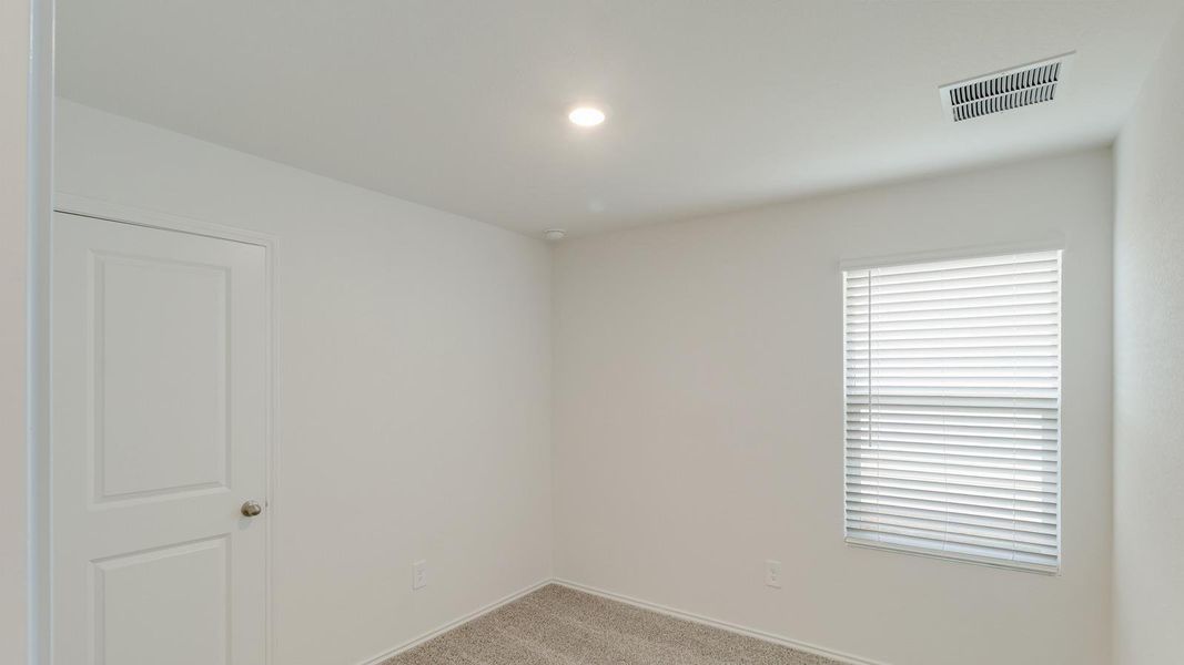 Spacious, unfurnished interior of a new home in Prairie Lakes, Buda (Image 9).