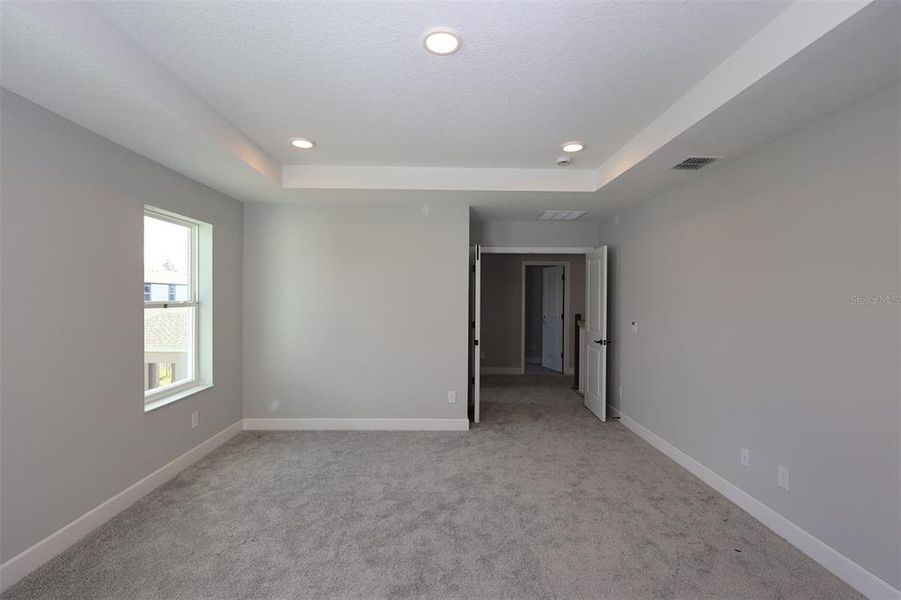 Spacious, unfurnished interior of a new home in Eden at Crossprairie, St. Cloud (Image 40).