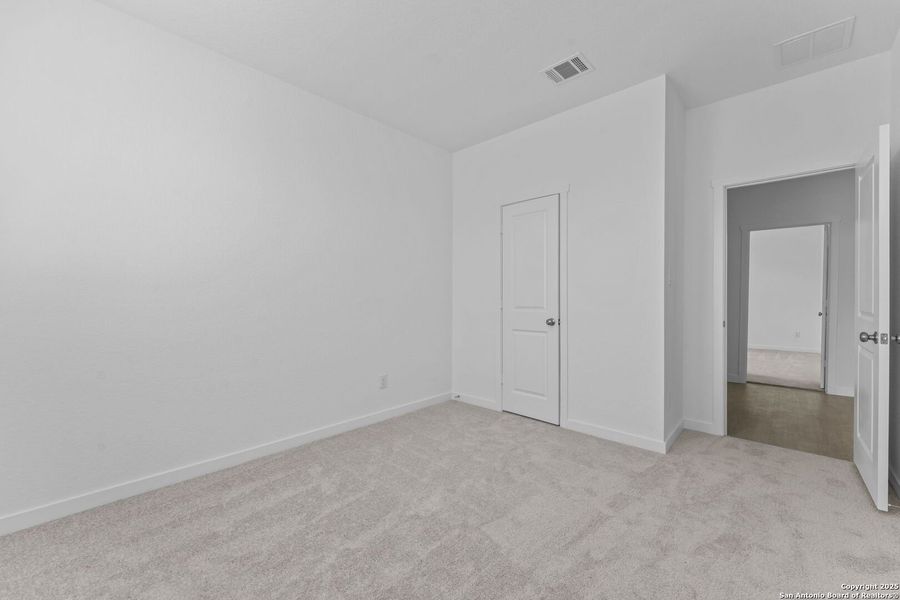 Spacious, unfurnished interior of a new home in , New Braunfels (Image 23).