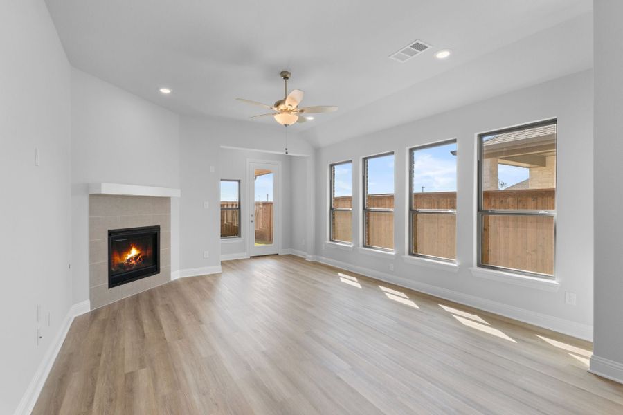 New Home in Celina, TX.  - Slide 14