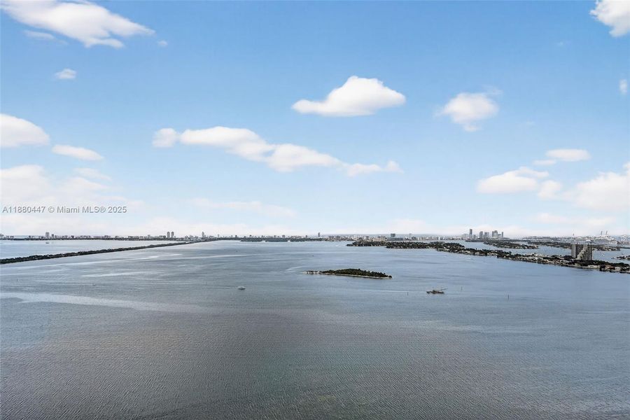 Image 43 of a home in .