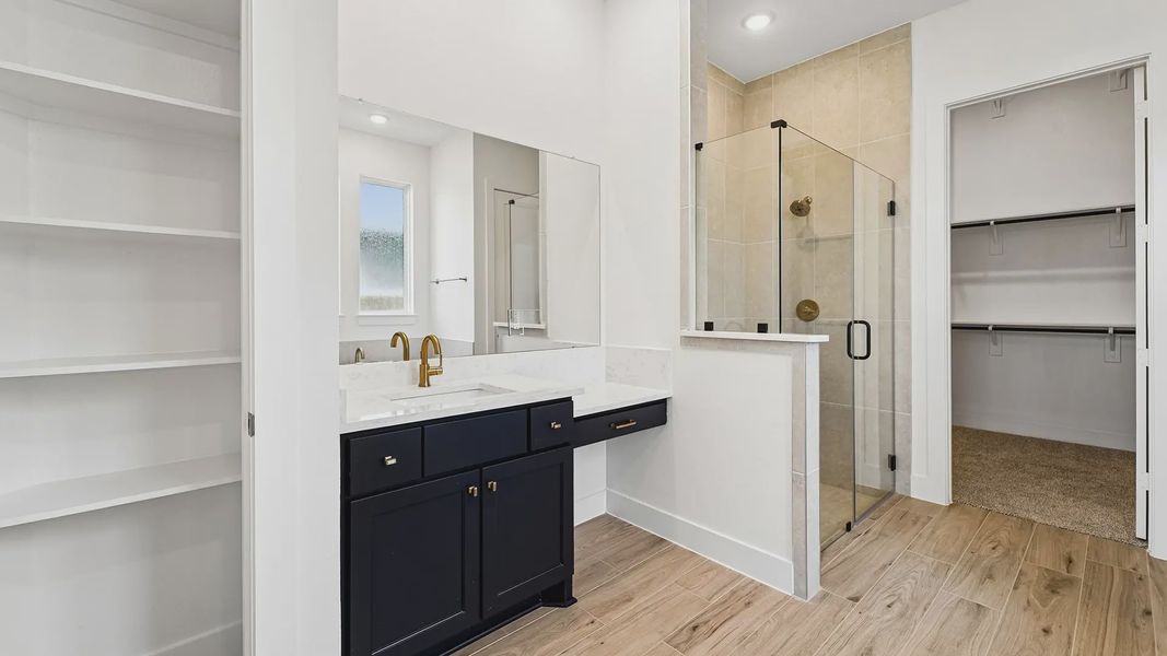 Representative furnished interior of a home built from the Cayman by Chesmar Homes in Crescent Bluff, Georgetown (Image 17).