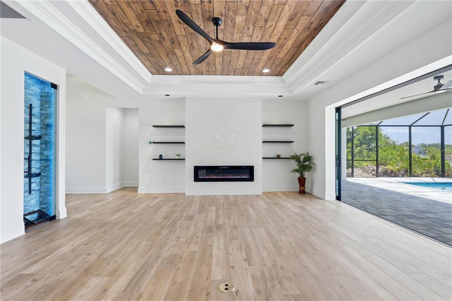 Spacious, unfurnished interior of a new home in , Port Charlotte (Image 30).