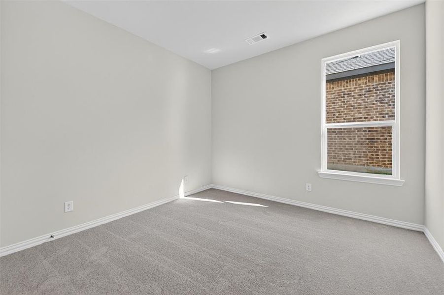 Spacious, unfurnished interior of a new home in Liberty Pointe, Gainesville (Image 19).