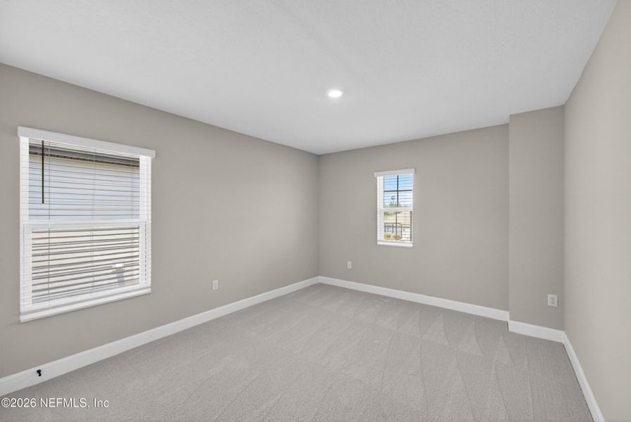 Spacious, unfurnished interior of a new home in , Middleburg (Image 17).