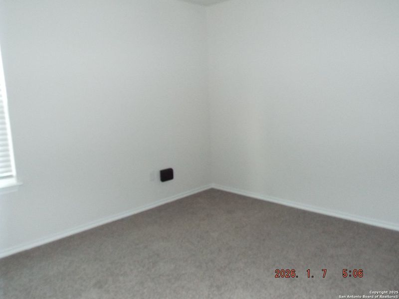 Spacious, unfurnished interior of a new home in Salado Creek, San Antonio (Image 27). Spacious, unfurnished interior of a new home in Salado Creek, San Antonio (Image 27).
