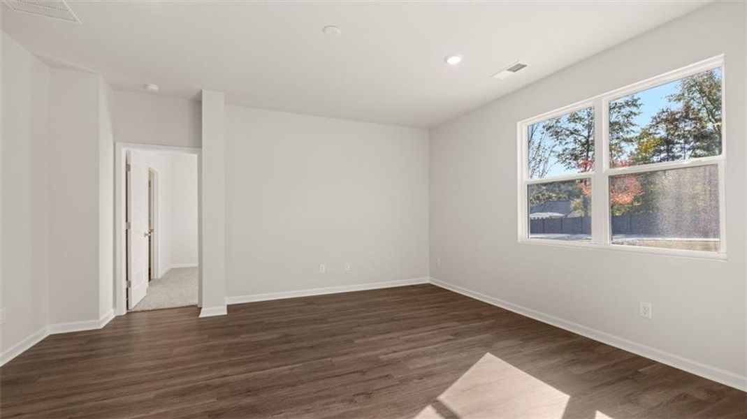 Spacious, unfurnished interior of a new home in Jackson Landing, Jefferson (Image 35).