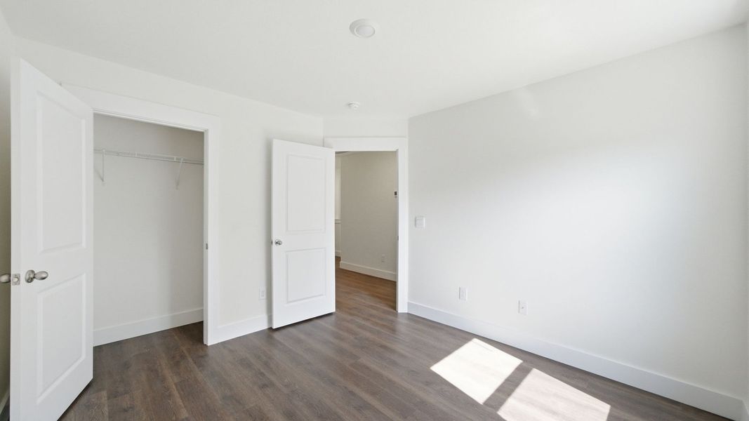 Spacious, unfurnished interior of a new home in The Arbor Townhomes, Kingsport (Image 19).