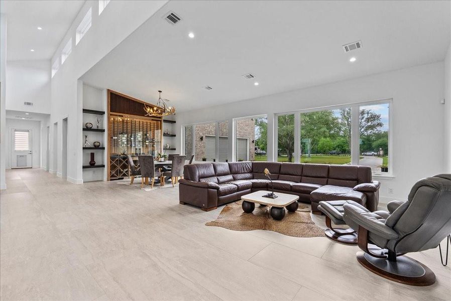Every detail of this 5,500 sq. ft. estate has been finished to perfection.