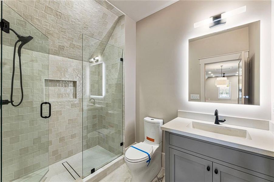 Furnished interior view inside a new home in , Alpharetta (Image 59).