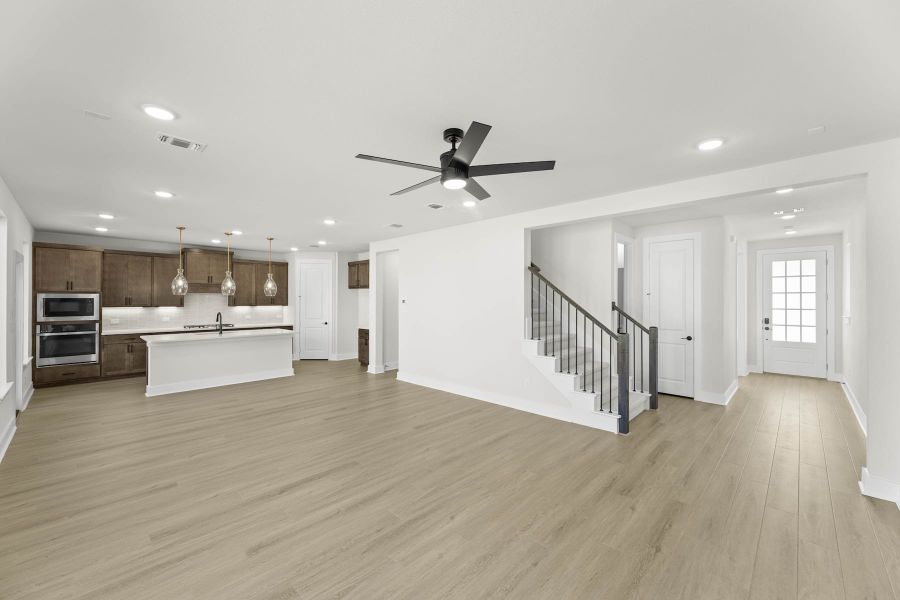 Spacious, unfurnished interior of a new home in Treeline, Justin (Image 14).