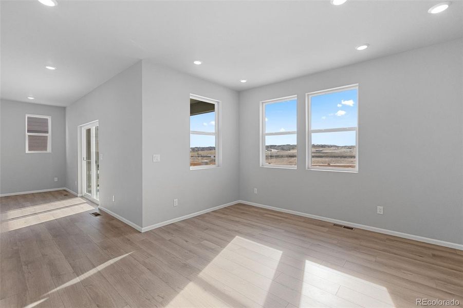 Spacious, unfurnished interior of a new home in , Thornton (Image 20).