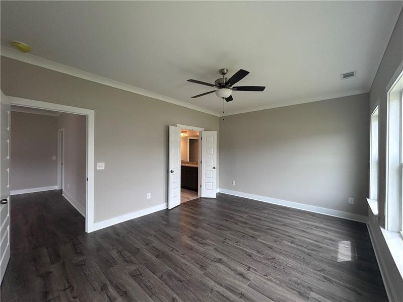 Spacious, unfurnished interior of a new home in , Cartersville (Image 25).