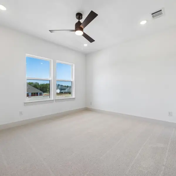 Spacious, unfurnished interior of a new home in The Parks at Wilson Creek, Celina (Image 66). Spacious, unfurnished interior of a new home in The Parks at Wilson Creek, Celina (Image 66).