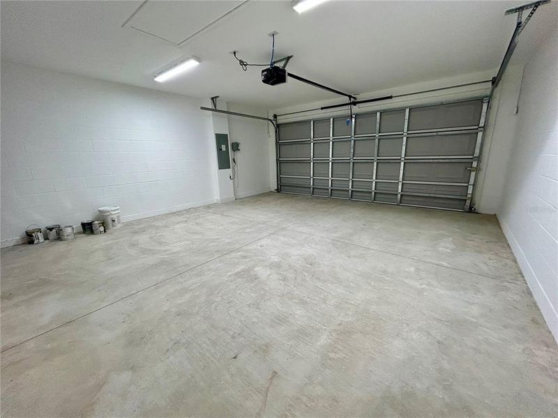 Spacious, unfurnished interior of a new home in , Summerfield (Image 11).