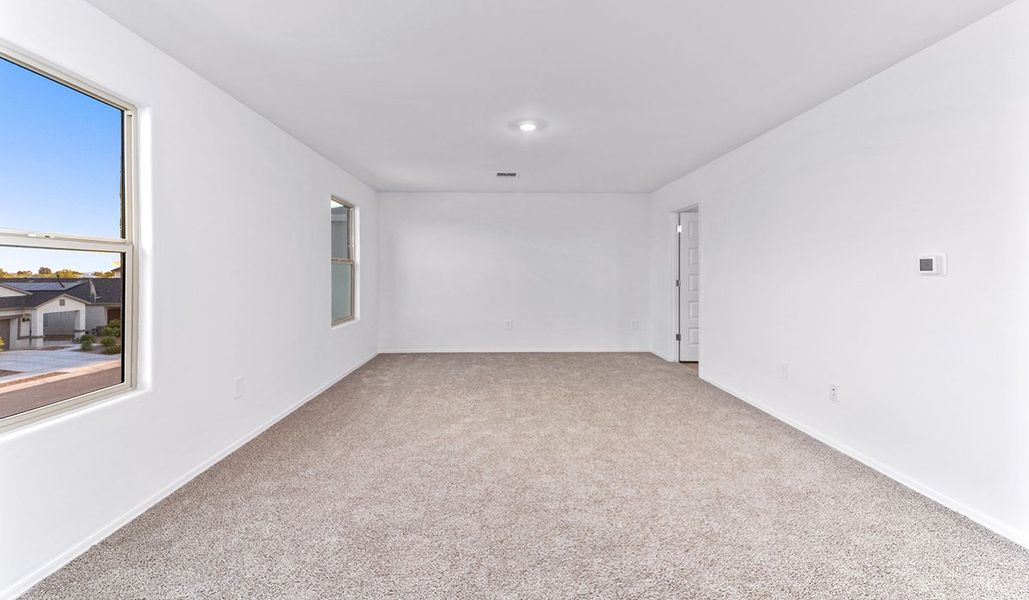Spacious, unfurnished interior of a new home in Blackhawk, Tucson (Image 32).