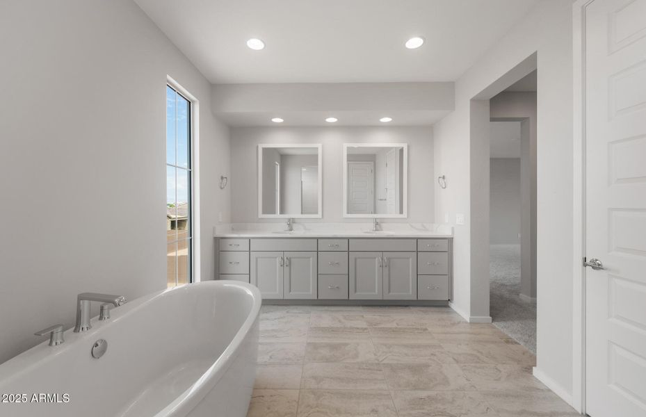 Owner's Bathroom Owner's Bathroom