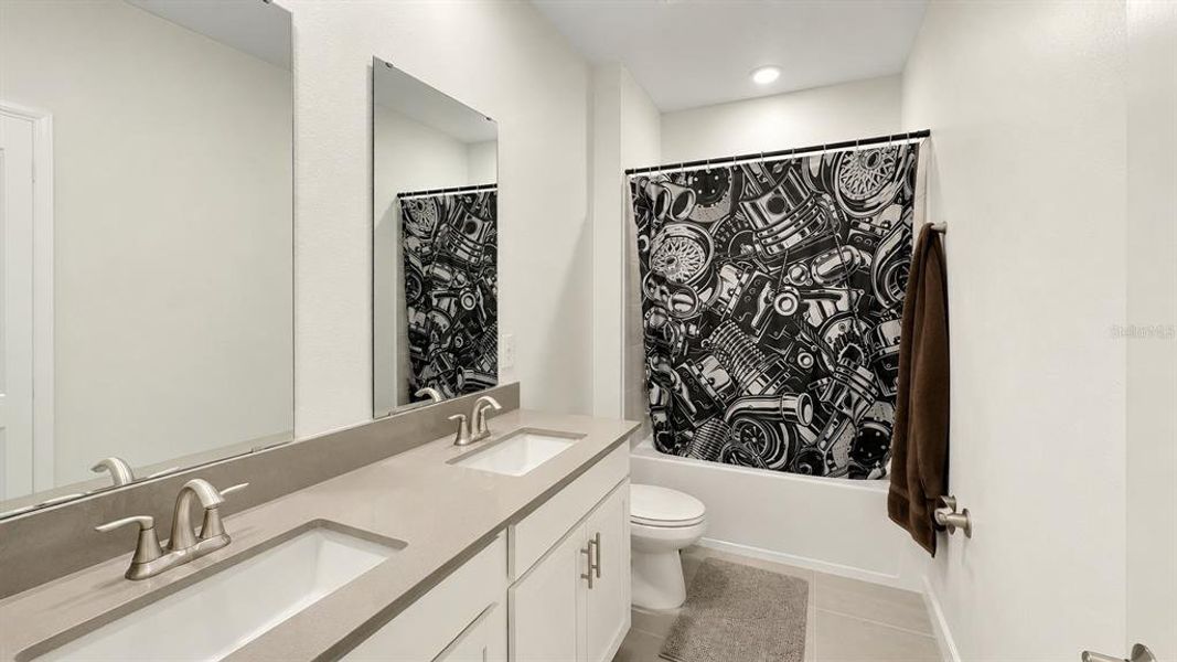 Furnished interior view inside a new home in , Davenport (Image 25).