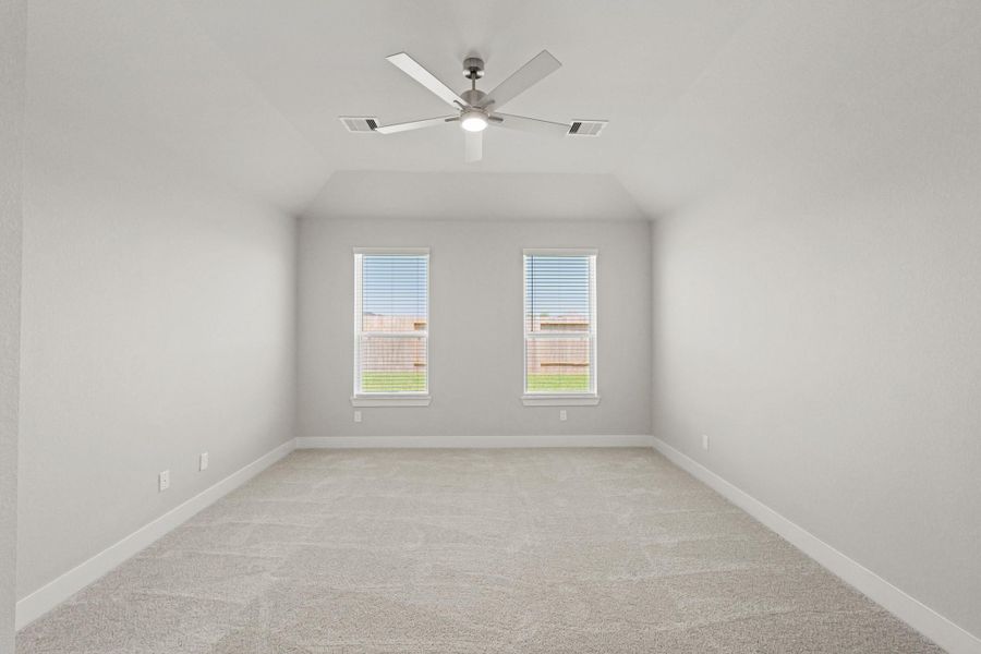 Spacious, unfurnished interior of a new home in Briarwood Crossing, Rosenberg (Image 34).