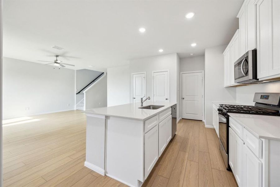 Furnished interior view inside a new home in Bellagio, Forney (Image 10).